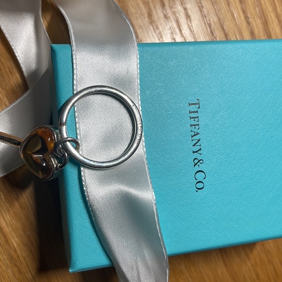 Tiffany and co. 2 inch citrine heart key vintage - Picture 7 of 8